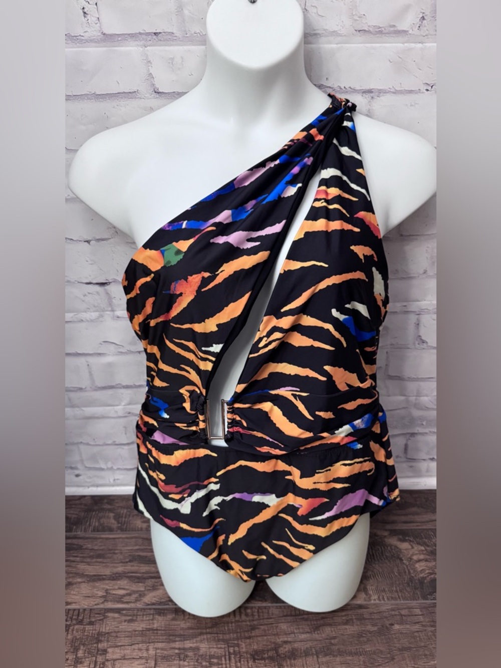 Fox & Royal City Chic‎ Amara 1 Pc Animal Print Swimsuit XL One Shoulder New